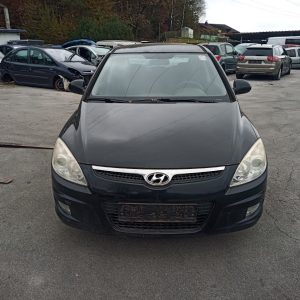 Hyundai I30 po delih